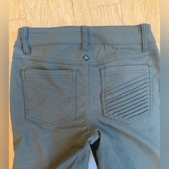Prana pants, green with stitching details, size 2 short - Picture 8 of 9